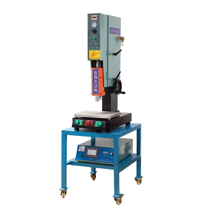 20KHZ 模擬線路 超聲波塑焊機(普通型機架) 20KHZ 模擬線路 超聲波塑焊機(普通型機架)