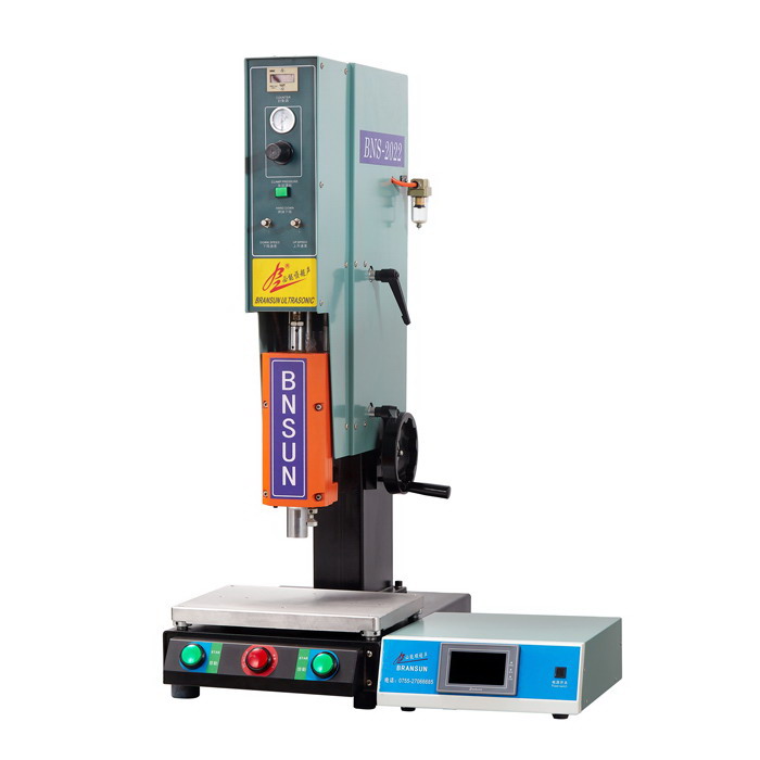 20KHZ 自動(dòng)追頻 超聲波塑焊機(jī)(普通型機(jī)架) 20KHZ 自動(dòng)追頻 超聲波塑焊機(jī)(普通型機(jī)架)