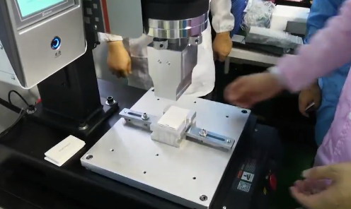 超聲波熔接機(jī)焊頭的安裝及調(diào)試